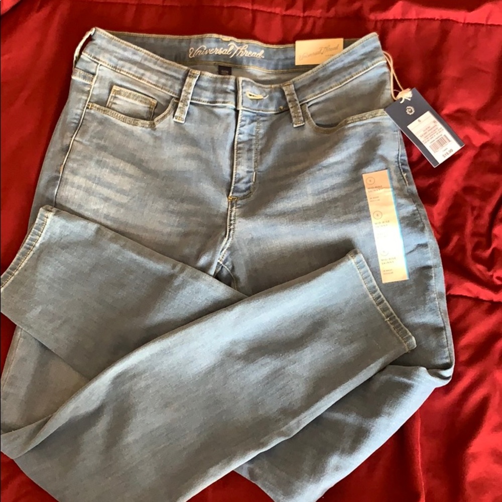 Mid rise skinny jeans